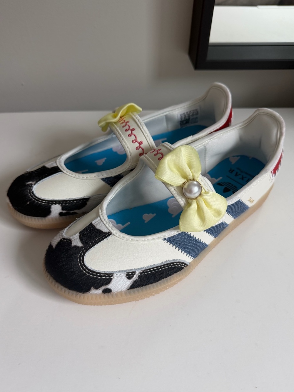 Adidas x Disney Pixar Toy Story Jessie Samba Jane Shoes Girls Size 4 Cow Print